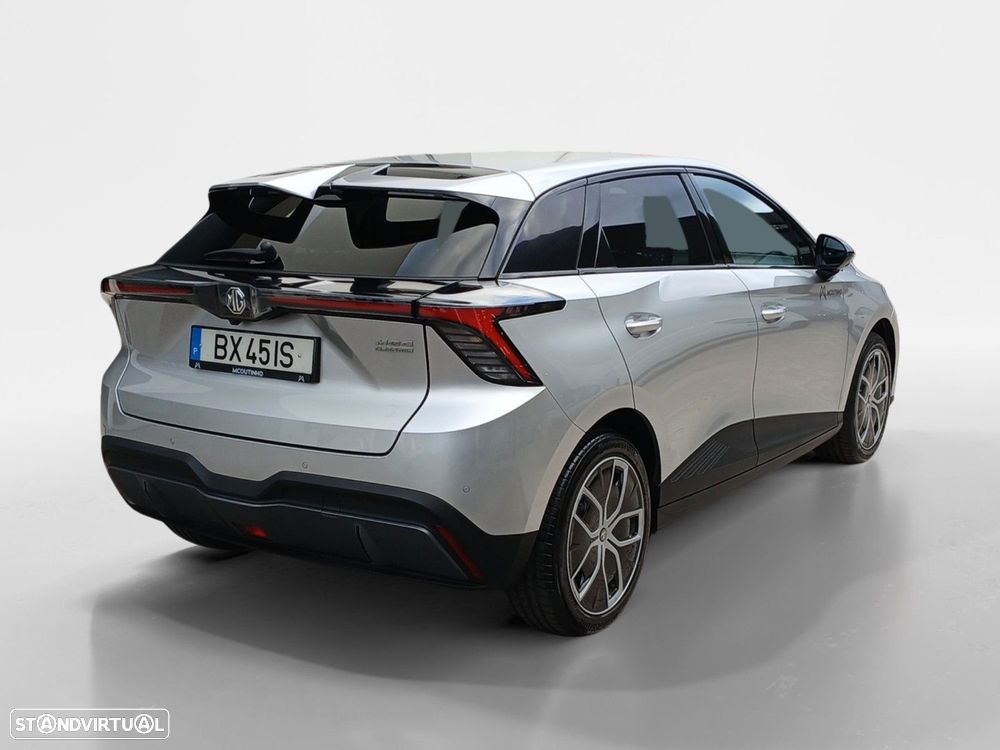 MG MG4 64 kWh Luxury - 5