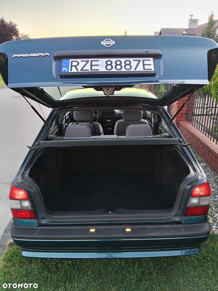 Nissan Primera 2.0 Ambiente - 13