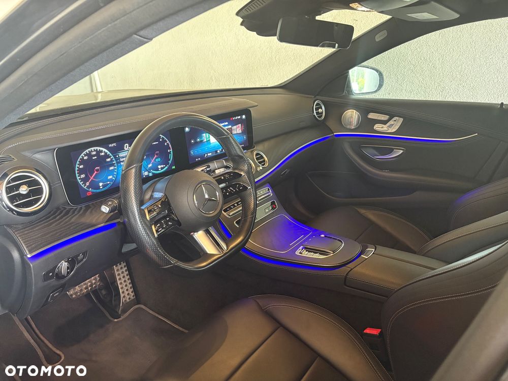 Mercedes-Benz Klasa E 300 d T 9G-TRONIC AMG Line - 12