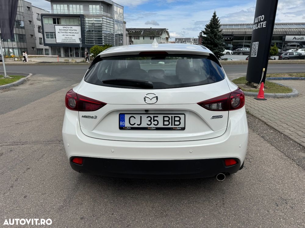 Mazda 3 - 4