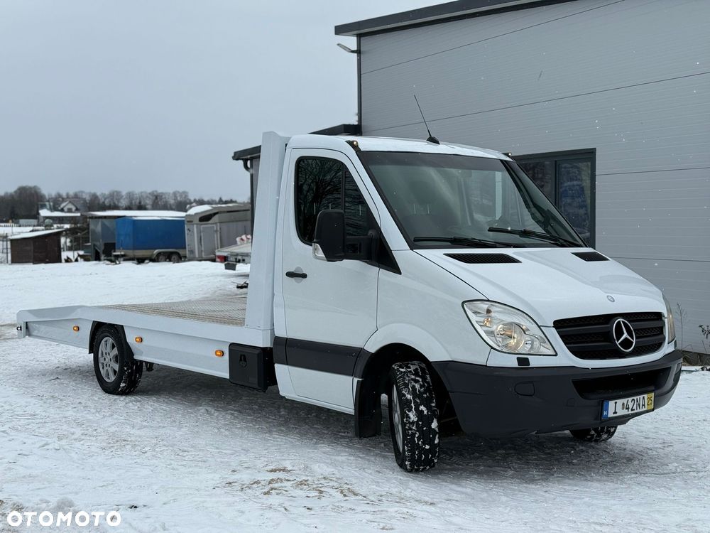 Mercedes-Benz Sprinter - 5