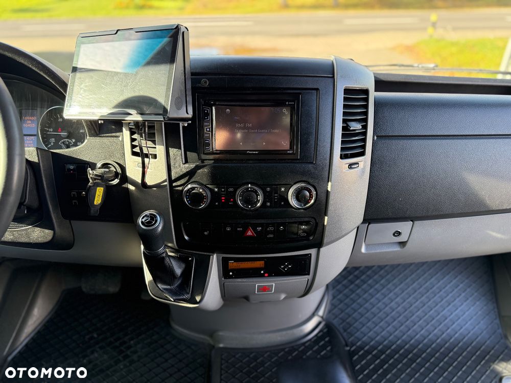 Mercedes-Benz SPRINTER 516+Winda - 24
