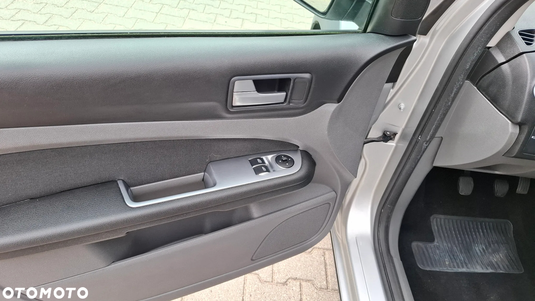 Ford Focus 1.8 FF Platinium X - 10
