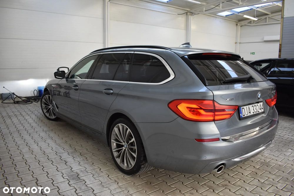 BMW Seria 5 520d xDrive Luxury Line - 14
