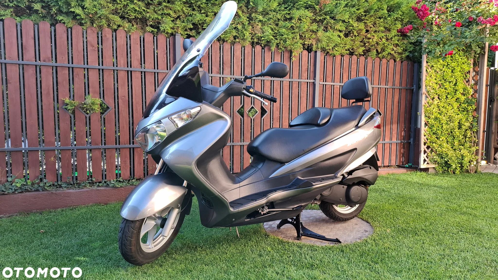 Suzuki Burgman - 1