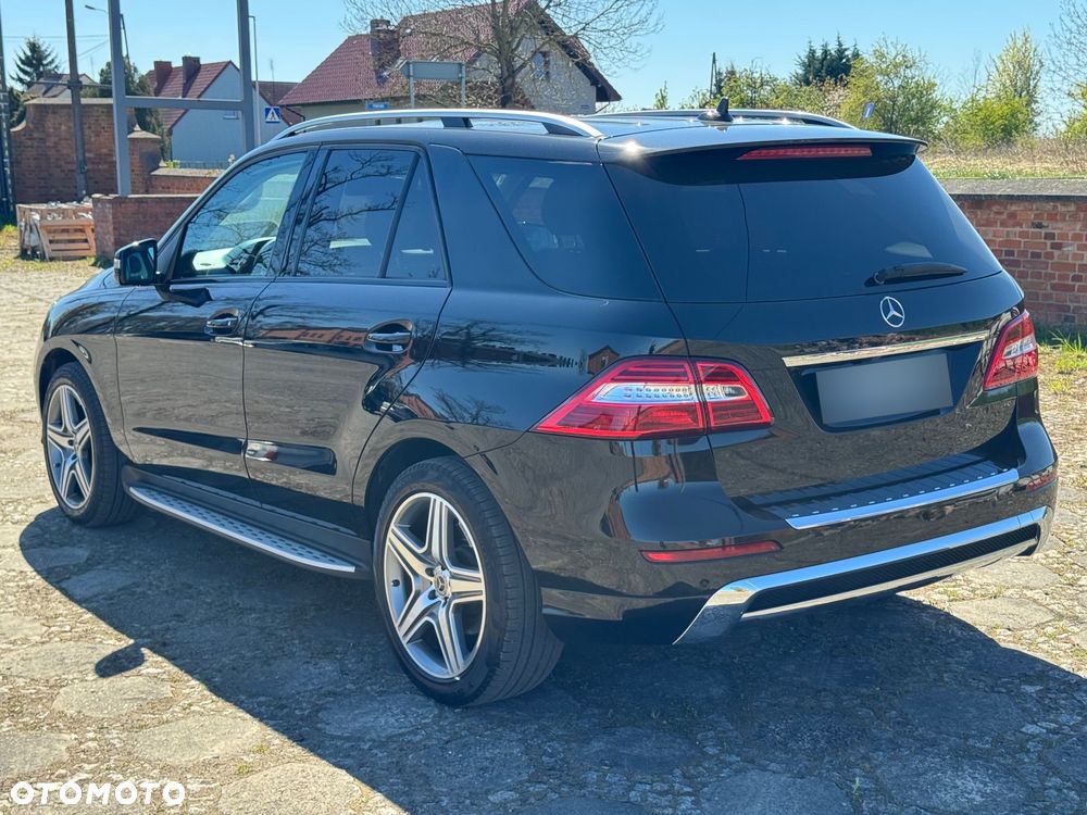 Mercedes-Benz ML 350 BlueTEC 4-Matic - 35
