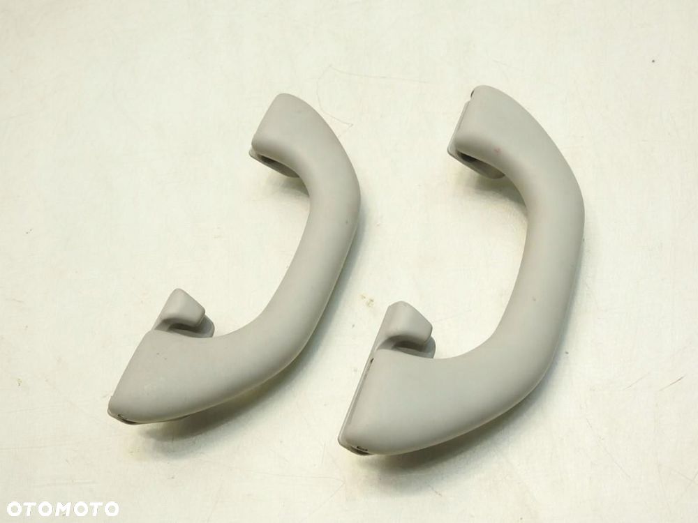 RĄCZKA UCHWYT PODSUFITKI PRZÓD SKODA FABIA II 6Y0857607 - 2