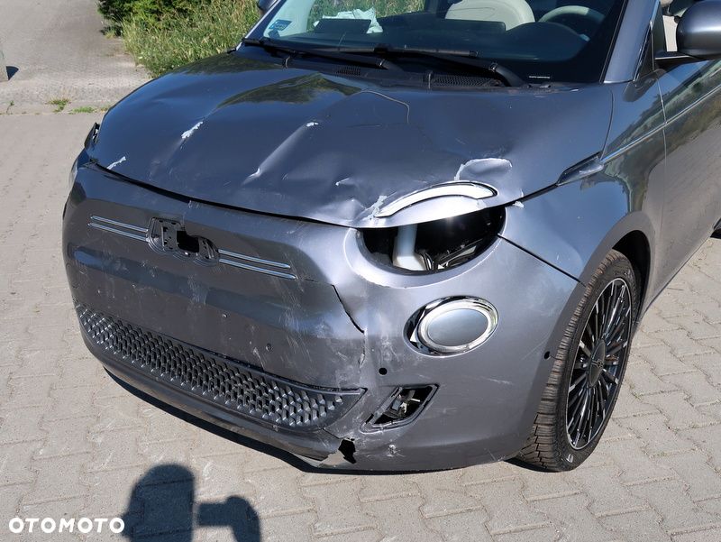 Fiat 500e ver-42-kwh-la-prima - 32
