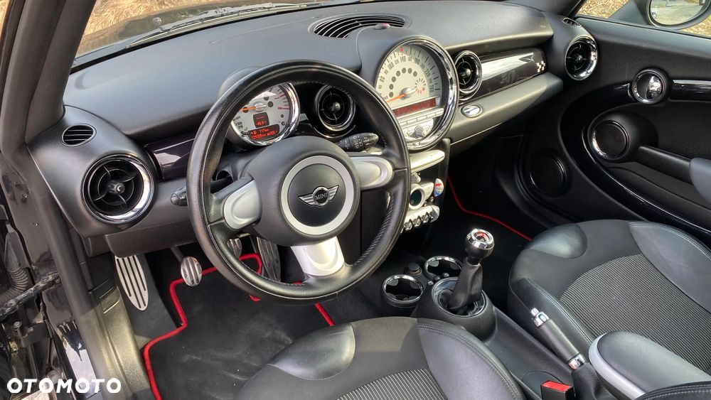 MINI John Cooper Works - 13