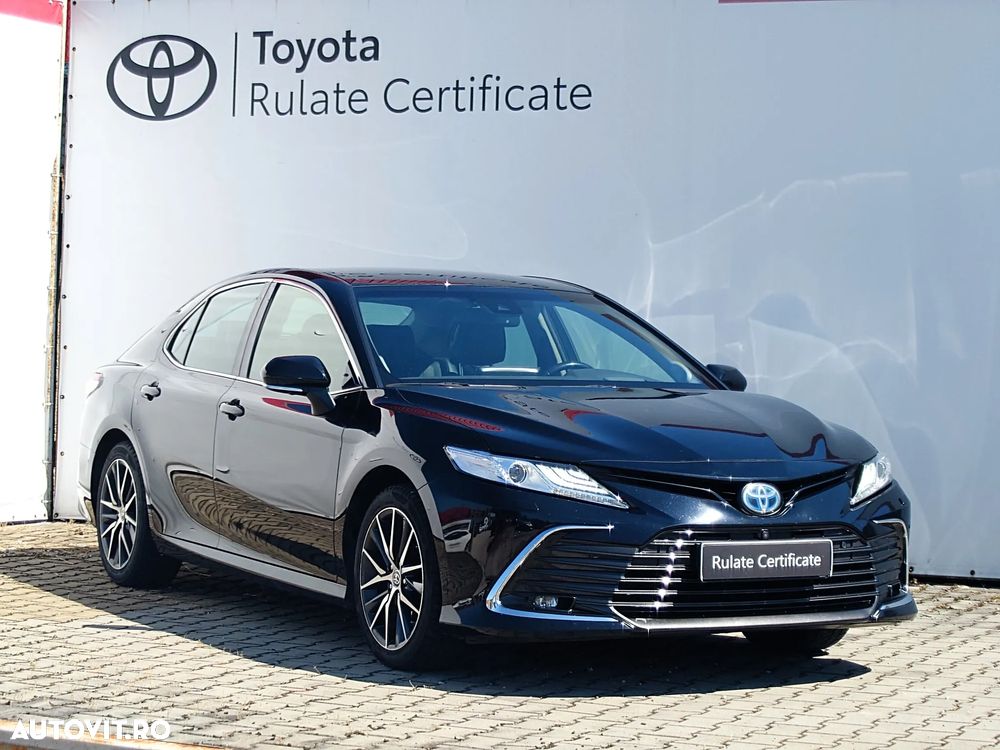 Toyota Camry 2.5 Exclusive - 4