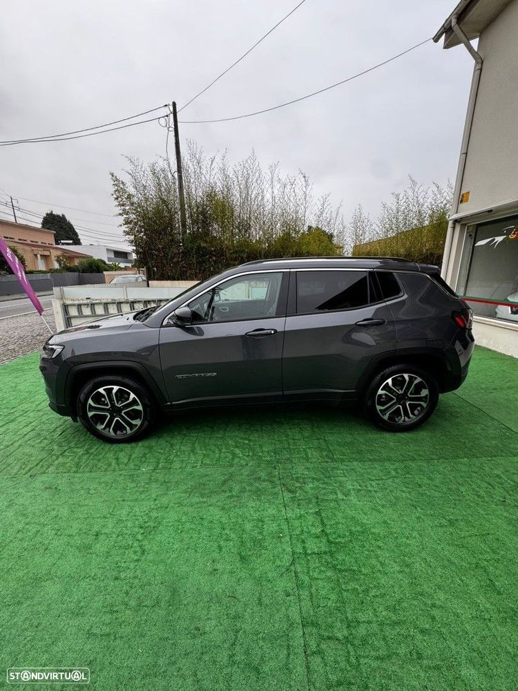 Jeep Compass 1.3 T Limited - 9