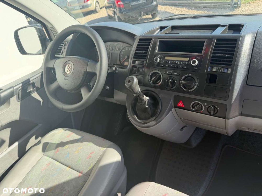 Volkswagen Transporter - 9