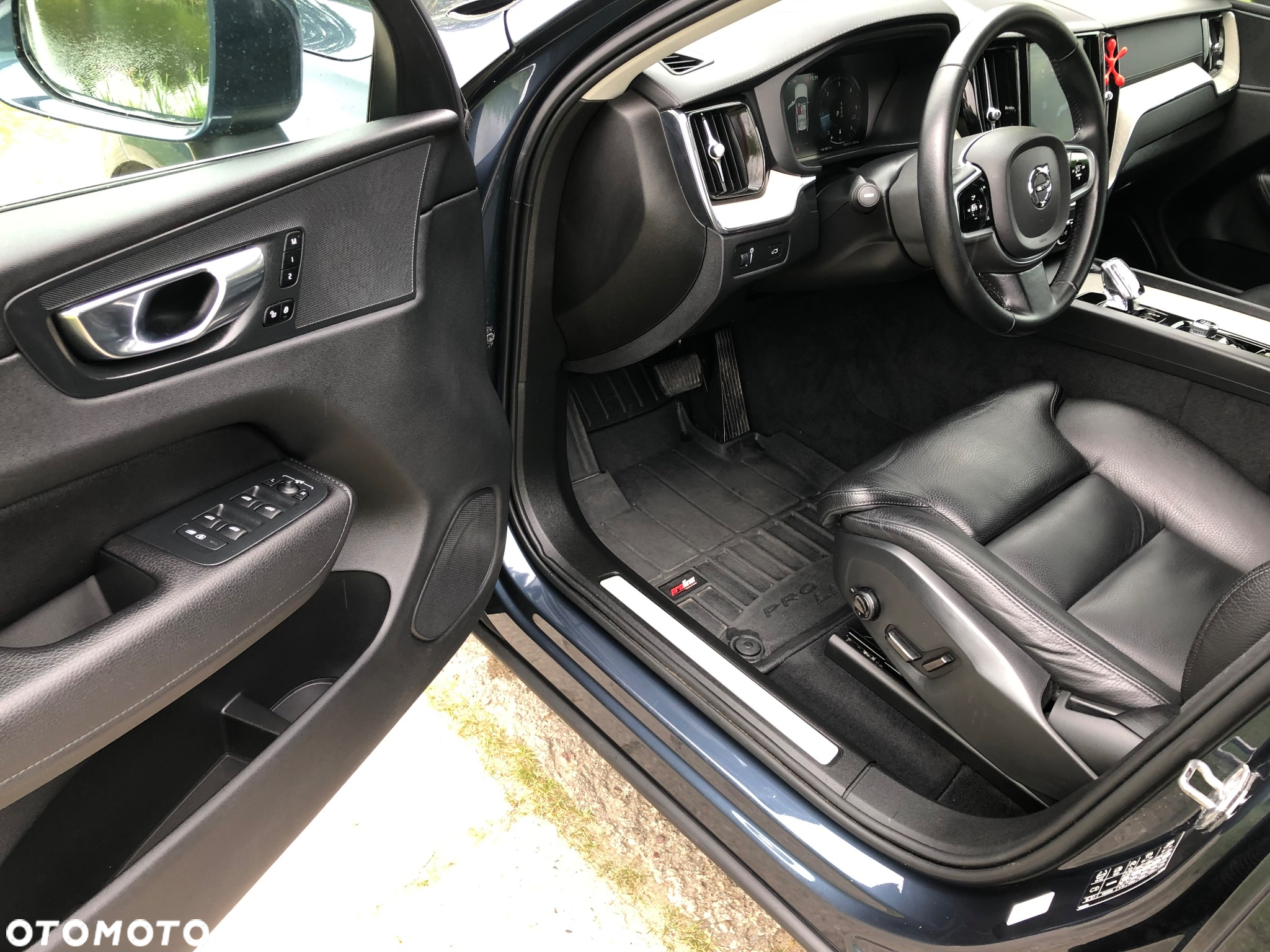 Volvo XC 60 - 8