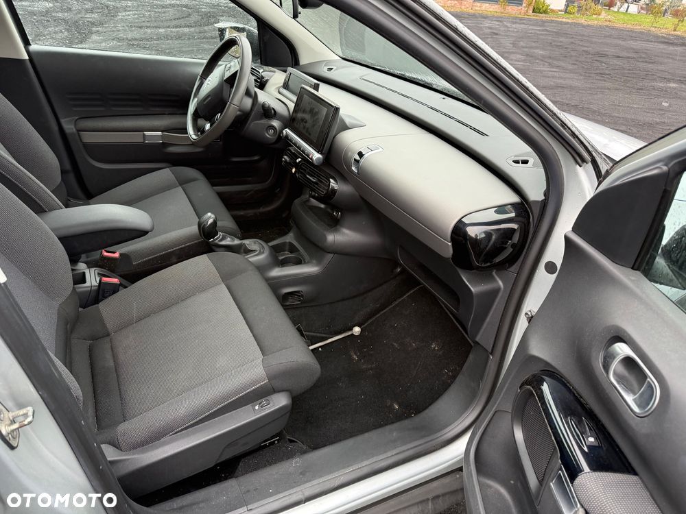 Citroën C4 Cactus - 19