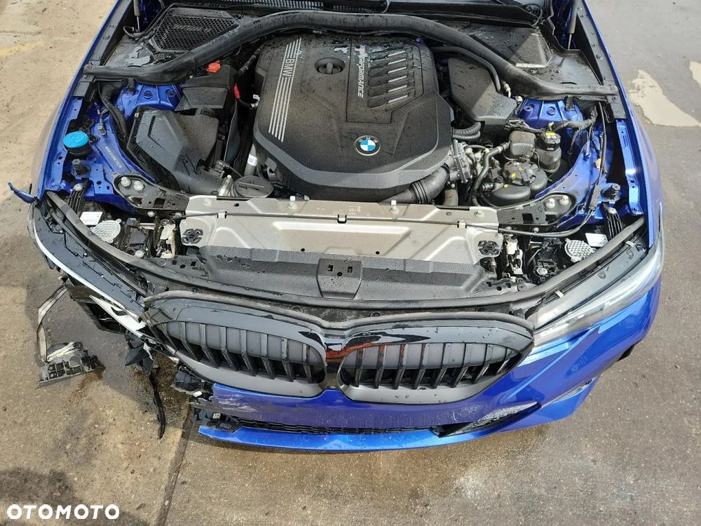 BMW Seria 3 M340i xDrive - 9