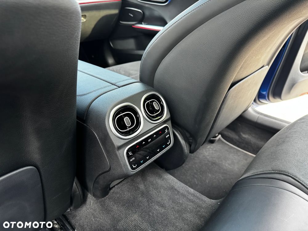 Mercedes-Benz Klasa C 300 d mHEV 4-Matic AMG - 15