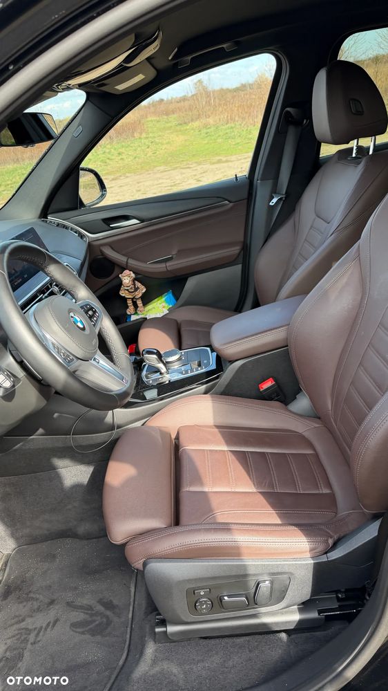 BMW X3 xDrive20i mHEV - 12