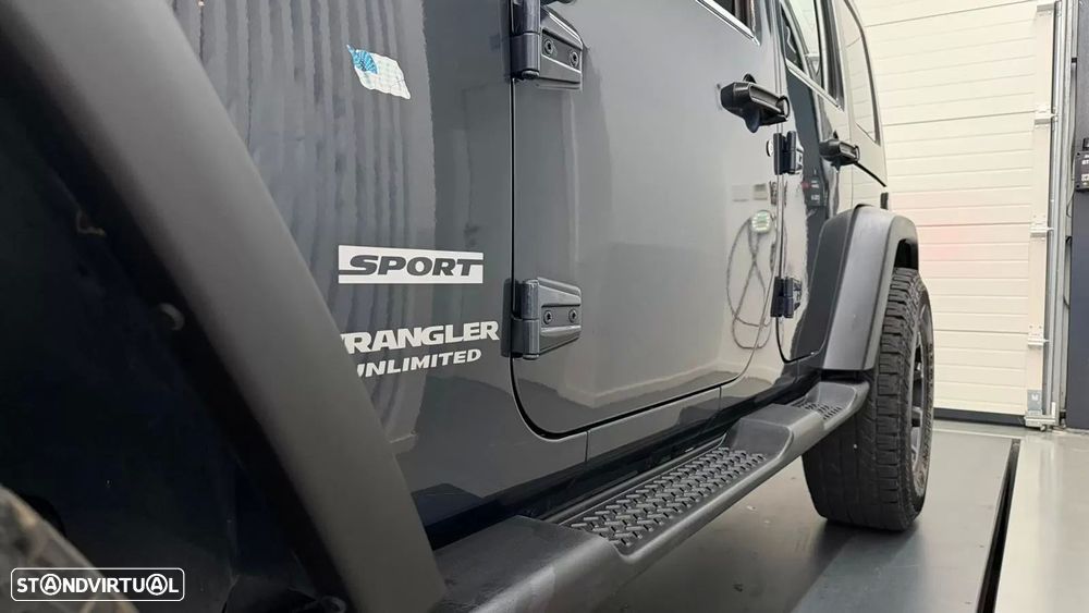 Jeep Wrangler Unlimited 2.8 CRD MTX Rubicon - 23