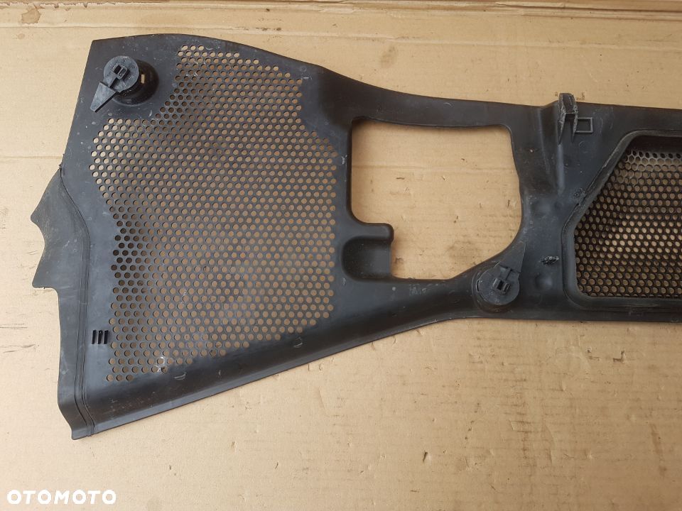 VW Phaeton listwa osłona podszybia 6.0 w12 - 6