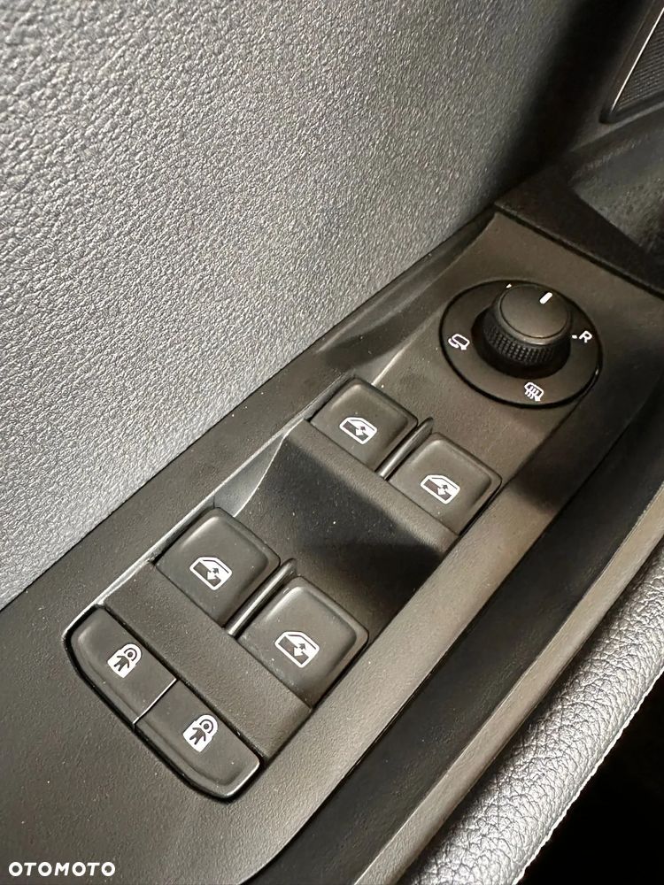 Skoda Superb 2.0 TSI Style DSG - 27