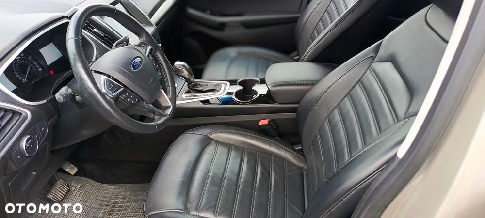 Ford Edge - 15