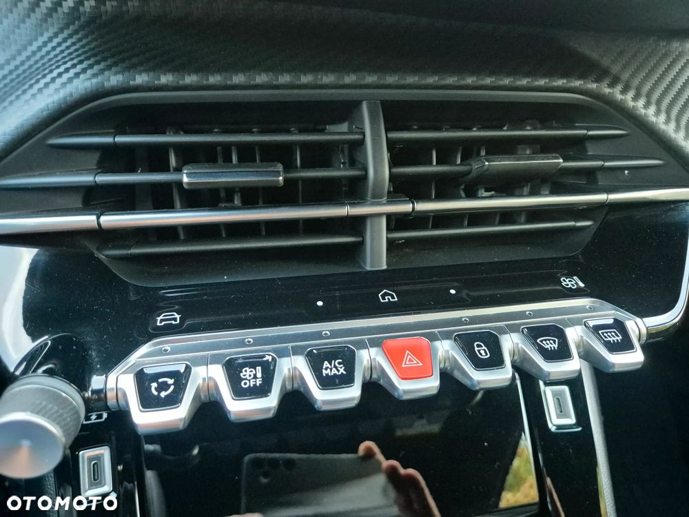 Peugeot 2008 1.2 PureTech Allure Pack S&S - 18