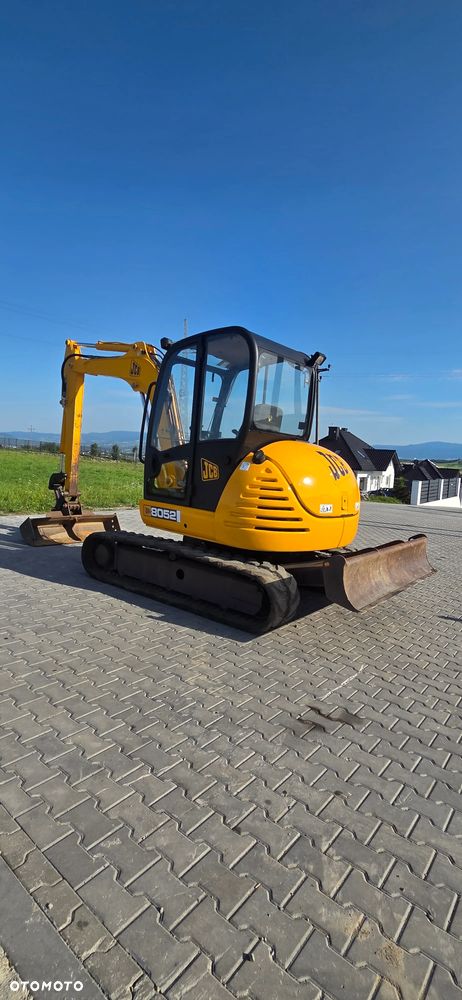 JCB 8052 - 10
