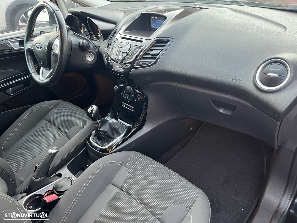Ford Fiesta 1.0 EcoBoost S&S Titanium - 7
