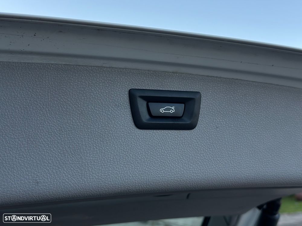 BMW 320 d Auto - 27