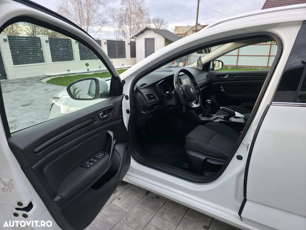 Renault Megane ENERGY dCi 110 ECO2 PLAY - 25
