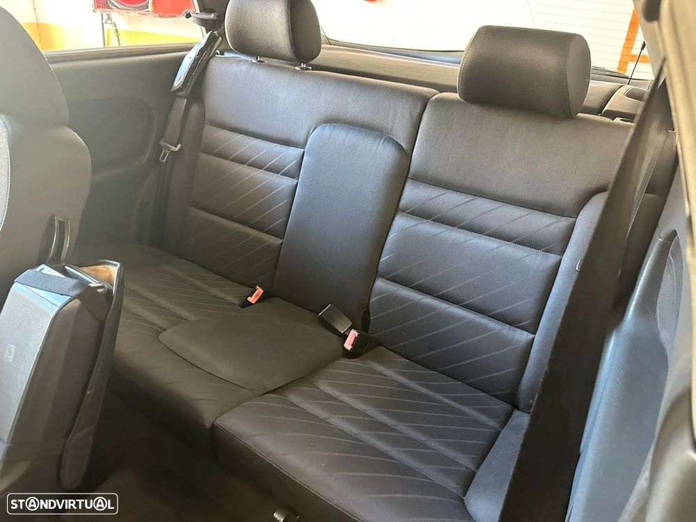 Audi A3 1.9 TDI Ambiente - 12