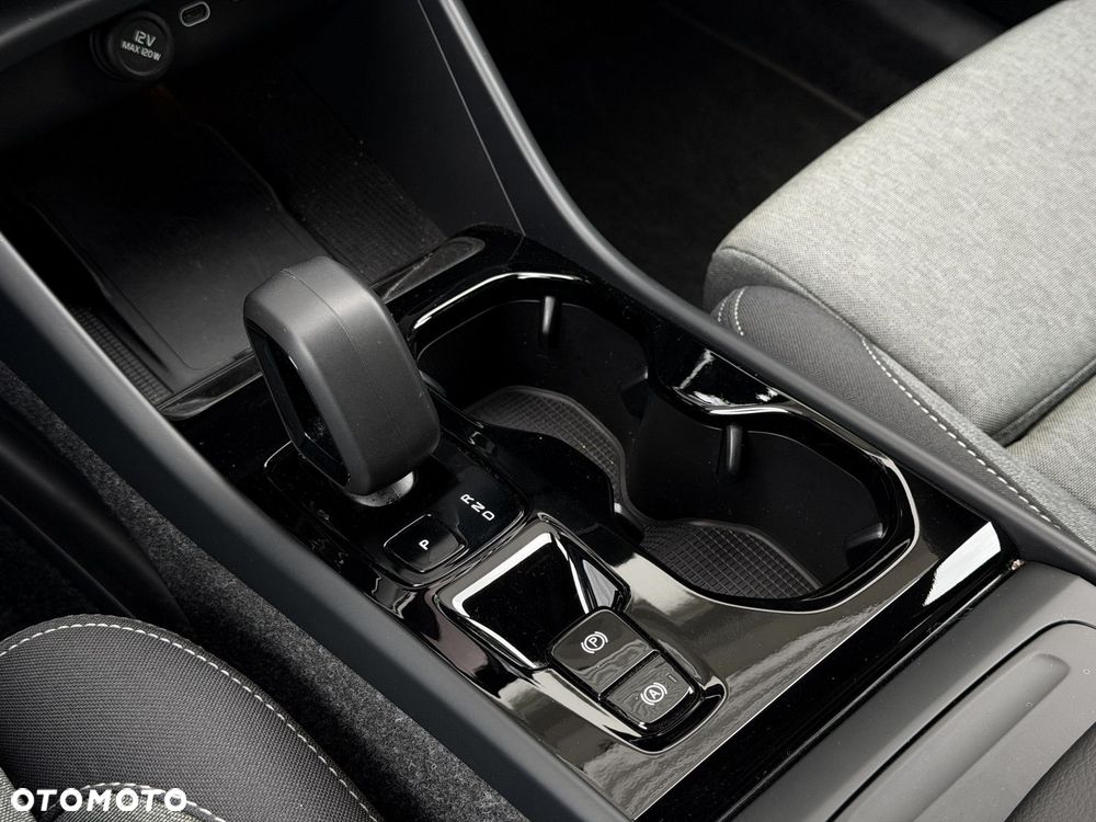 Volvo XC 40 - 21