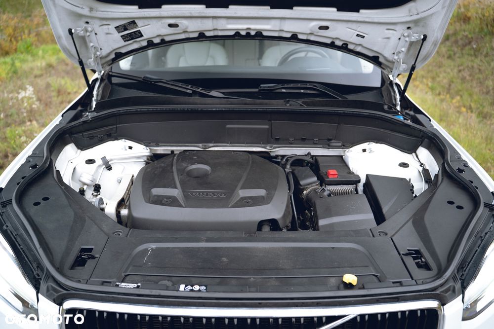 Volvo XC 90 - 21