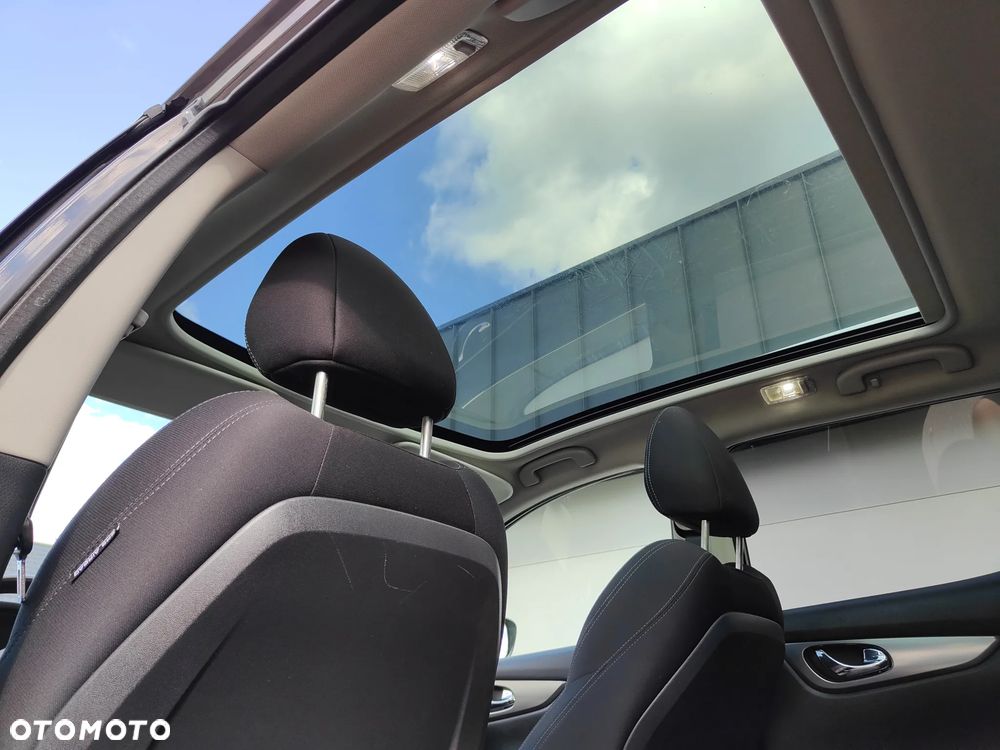 Nissan Qashqai 1.5 dCi N-Connecta - 18