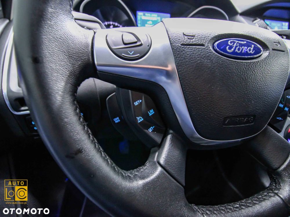 Ford Focus 1.6 EcoBoost Titanium - 24