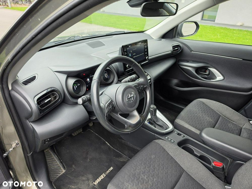 Toyota Yaris Cross - 15