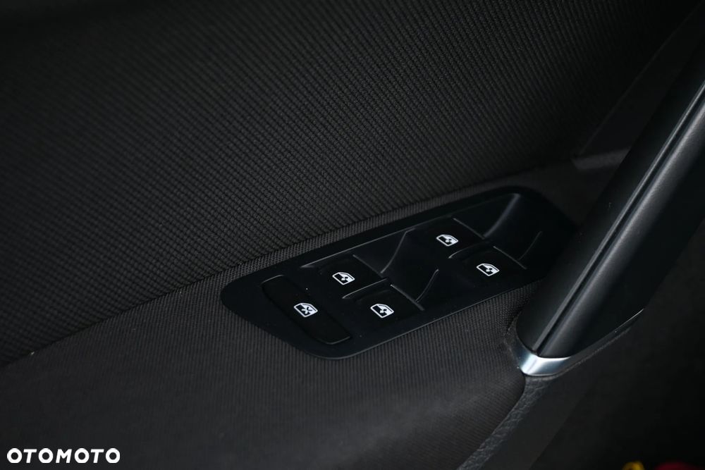 Volkswagen Golf 2.0 TSI BMT GTI Performance DSG - 28