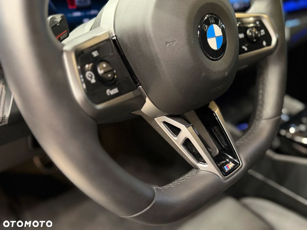BMW Seria 5 520i mHEV - 10