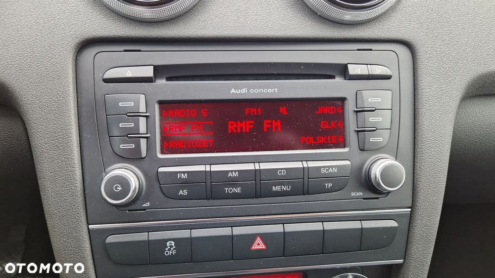 Audi A3 3-drzwiowe 1.6 TDI Attraction - 14