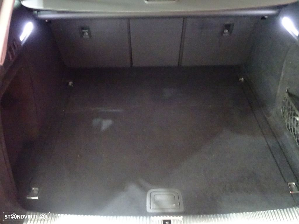 Audi A4 Avant 35 TDI S tronic - 28