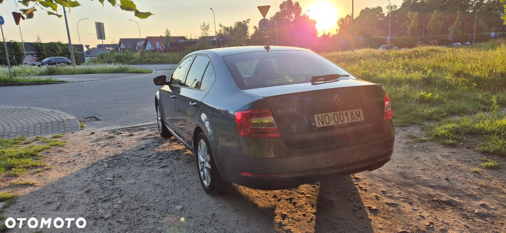 Skoda Octavia 1.5 TSI GPF ACT Style - 4