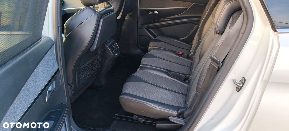 Peugeot 5008 - 21