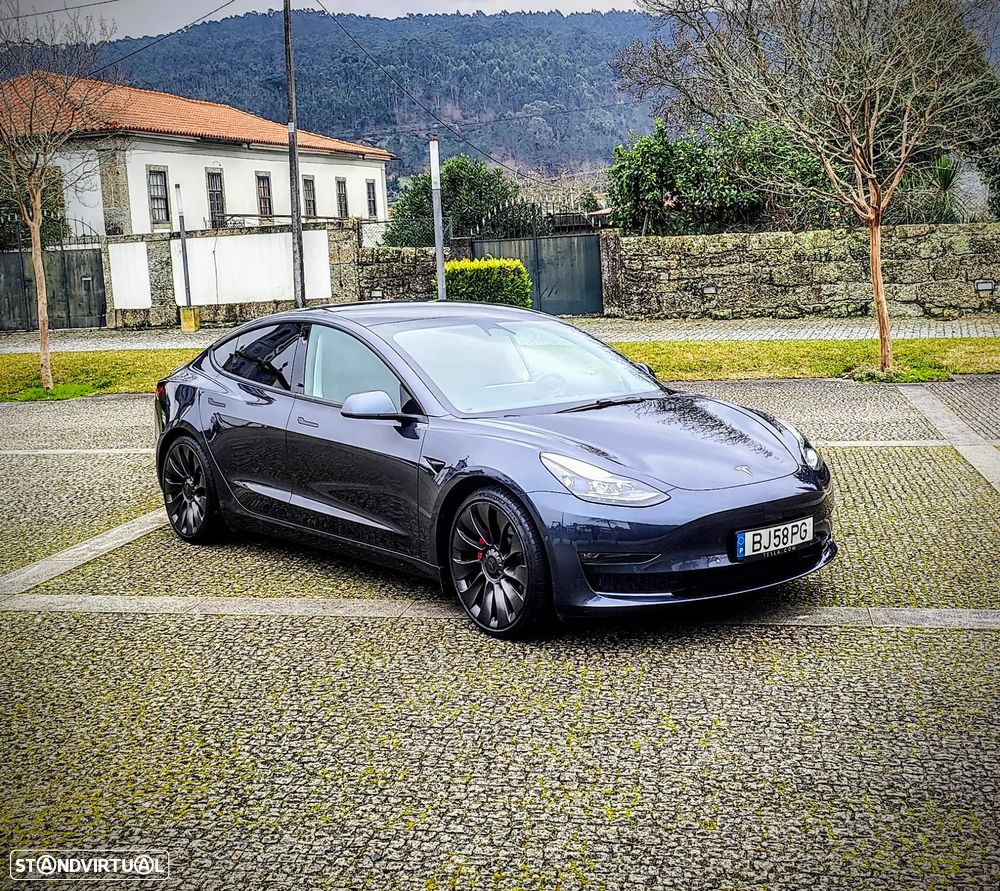 Tesla Model 3 Long Range AWD Dual Motor Performance - 31