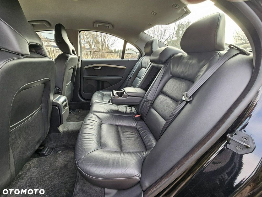 Volvo S80 - 16