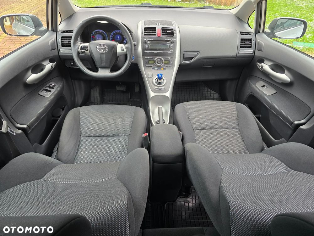 Toyota Auris 1.8 HSD Sol - 16
