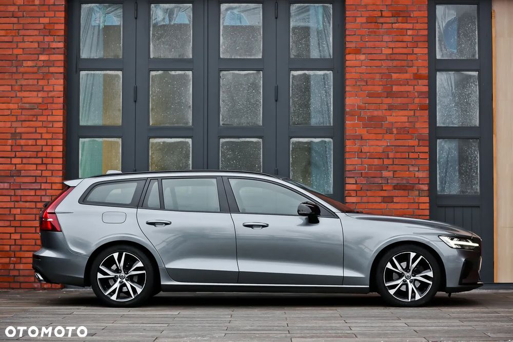 Volvo V60 D4 Geartronic R-Design - 40