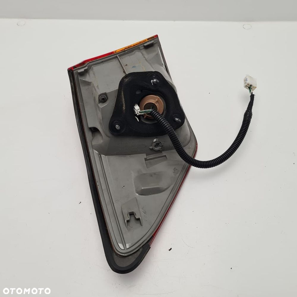lexus is 250 220 350 lampa tylna prawa narożna - 3