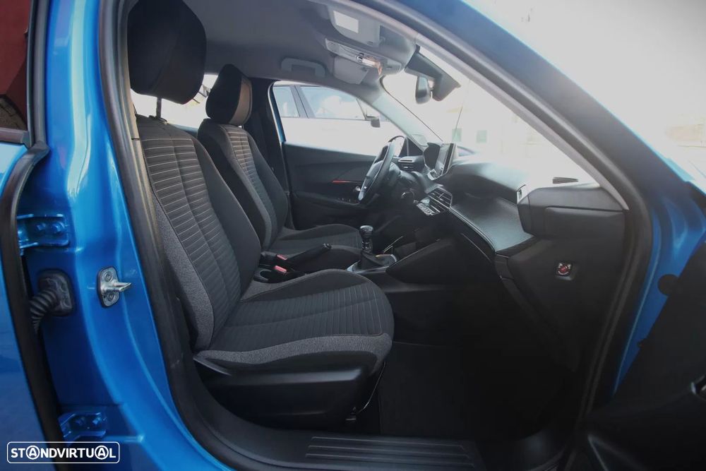 Peugeot 2008 1.2 PureTech Active Pack - 32