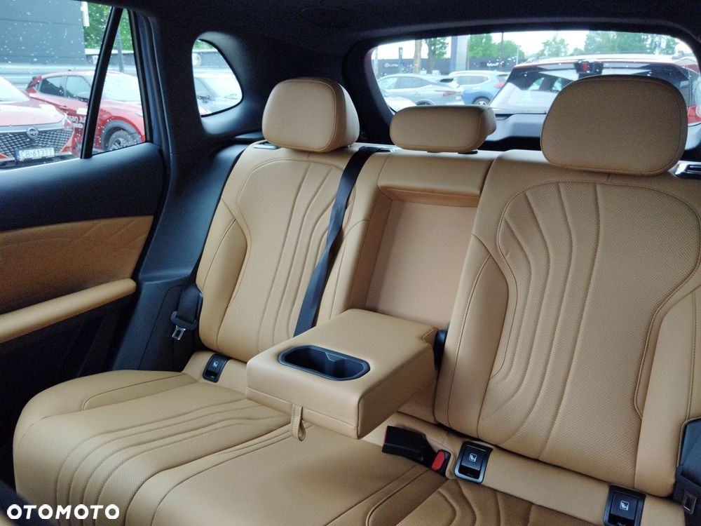 Geely Starray EM-i 1.5 PHEV Max - 17