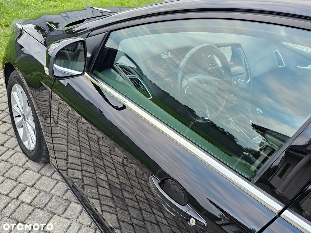 Ford Focus Turnier 1.0 EcoBoost Start-Stopp-System TITANIUM X - 36